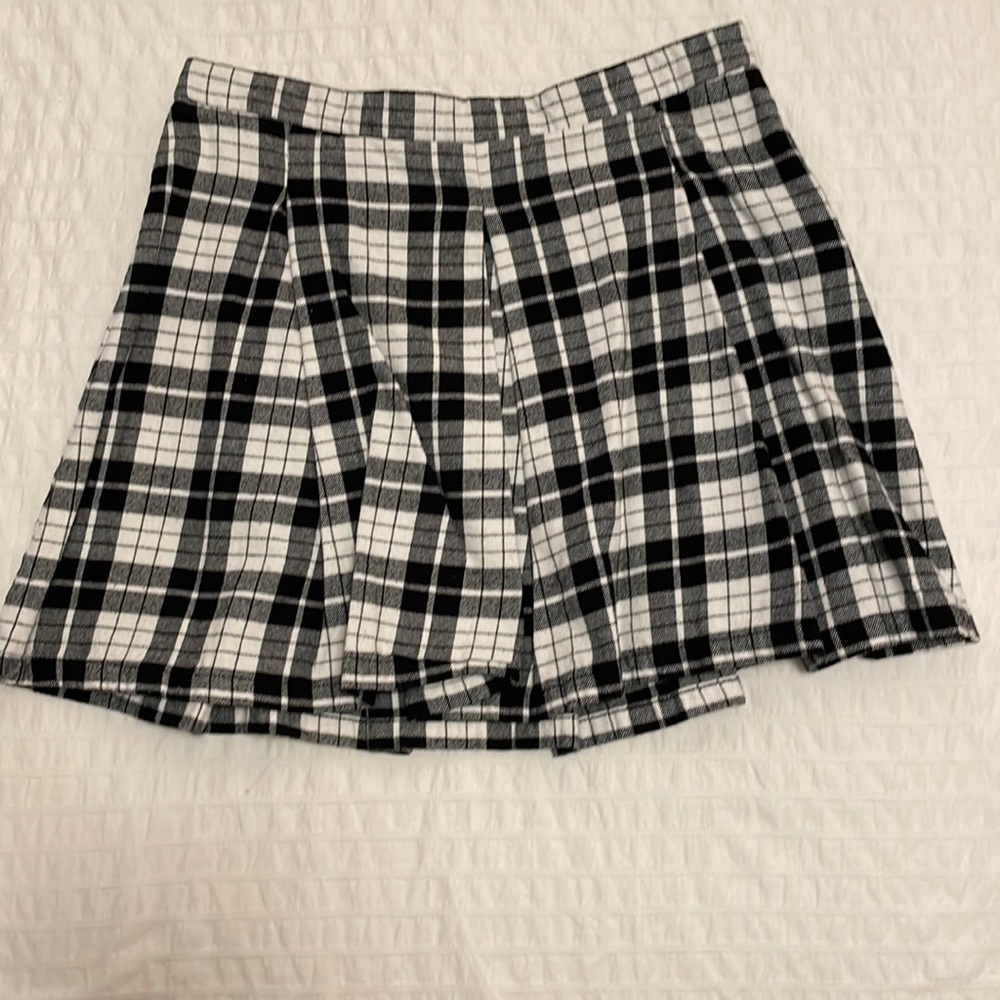 Plaid Pleated Mini Skirt